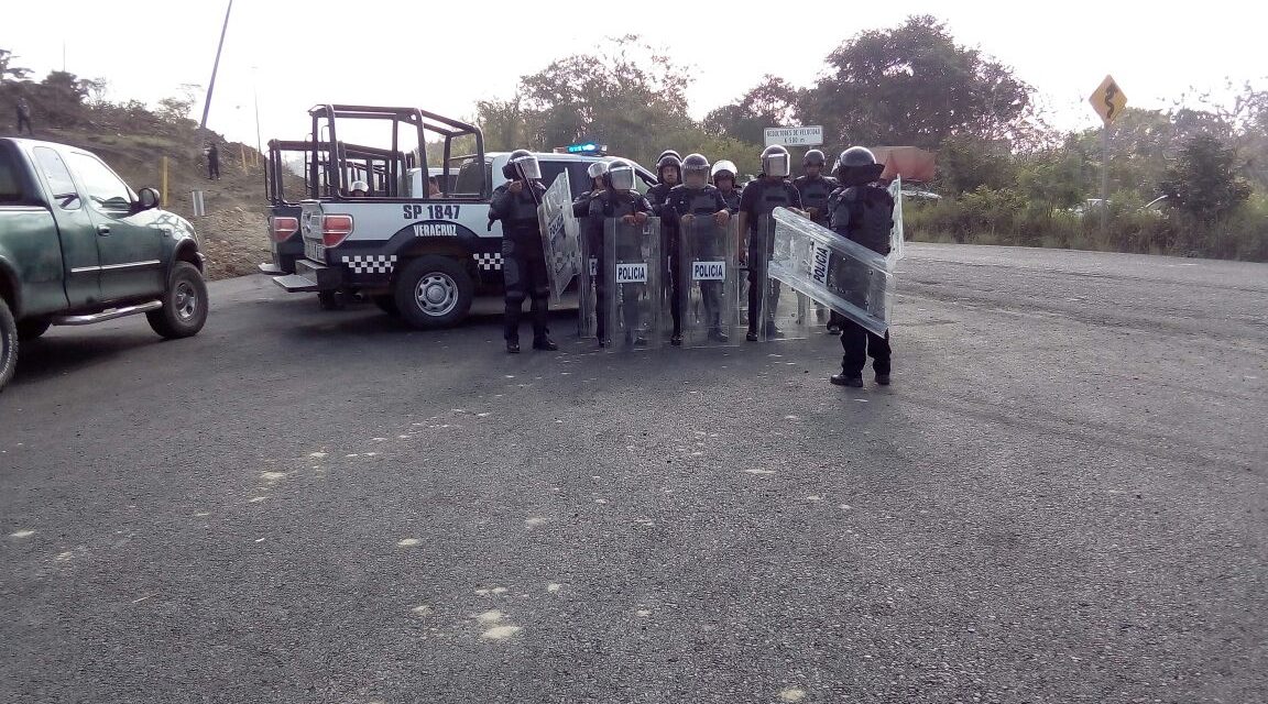 PERSONAL ANTI-MOTINES DE LA FUERZA CIVIL LISTOS PARA ACTUAR EN UN MOVIMIENTO SOCIAL