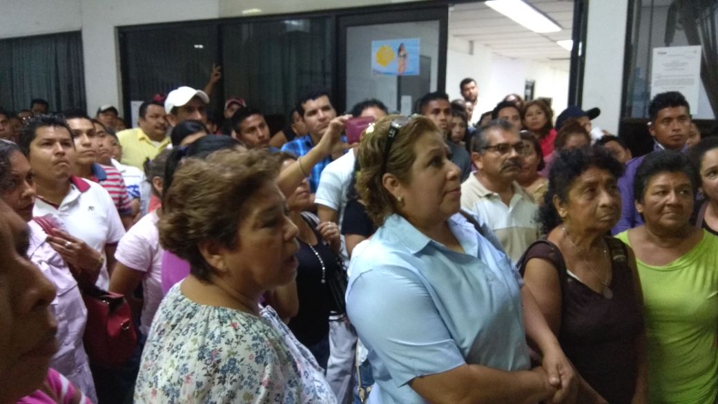Podrían trabajadores municipales emplazar a huelga