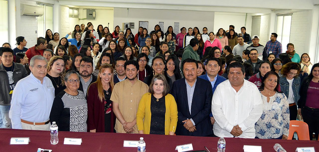 México necesita maestros más calificados: Toño Aguilar