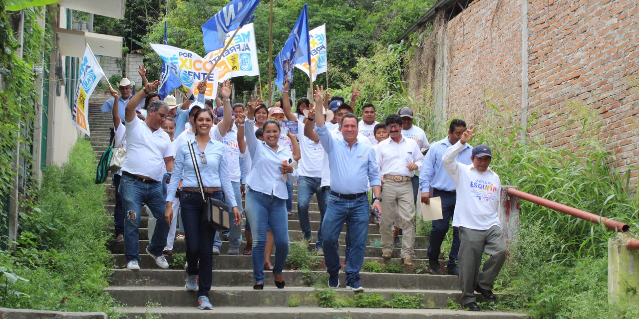 Temapache está con Arturo Esquitín