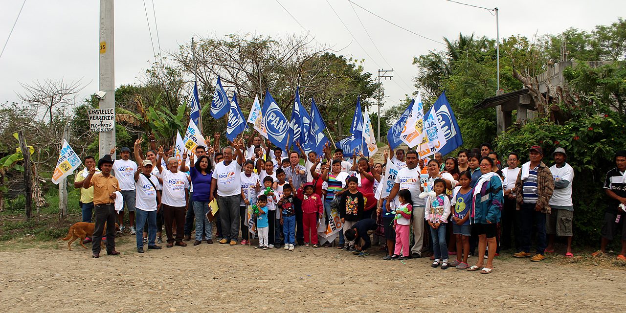 Arturo Esquitin va por obras para el desarrollo integral del Distrito 03