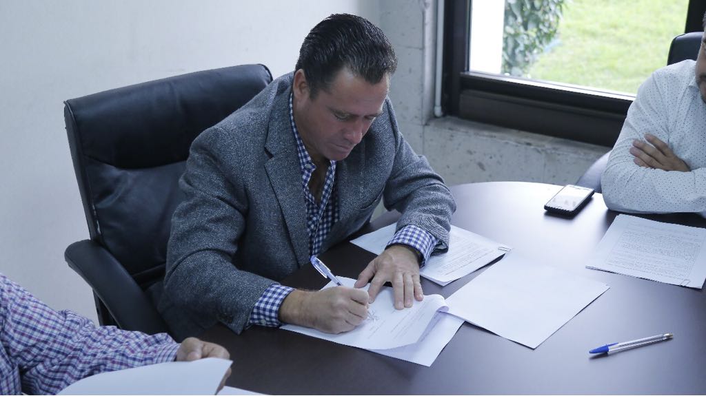 Arturo Esquitín continúa su labor legislativa a favor de los veracruzanos