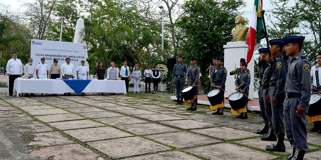 Conmemoran Natalicio de Miguel Hidalgo