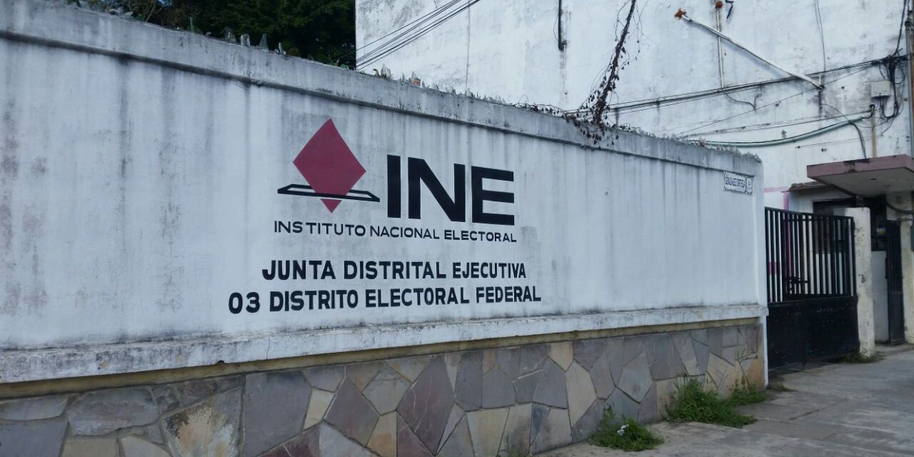 Arriba material electoral no custodiado