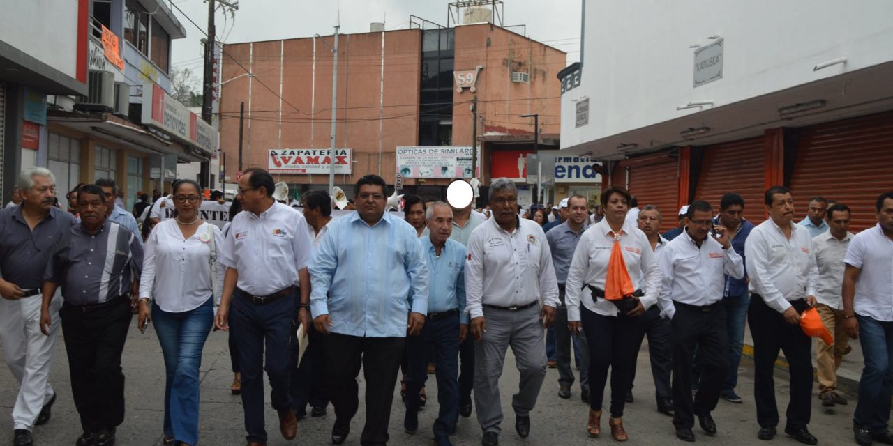 Alcalde encabeza desfile del «Día Internacional de los Trabajadores»