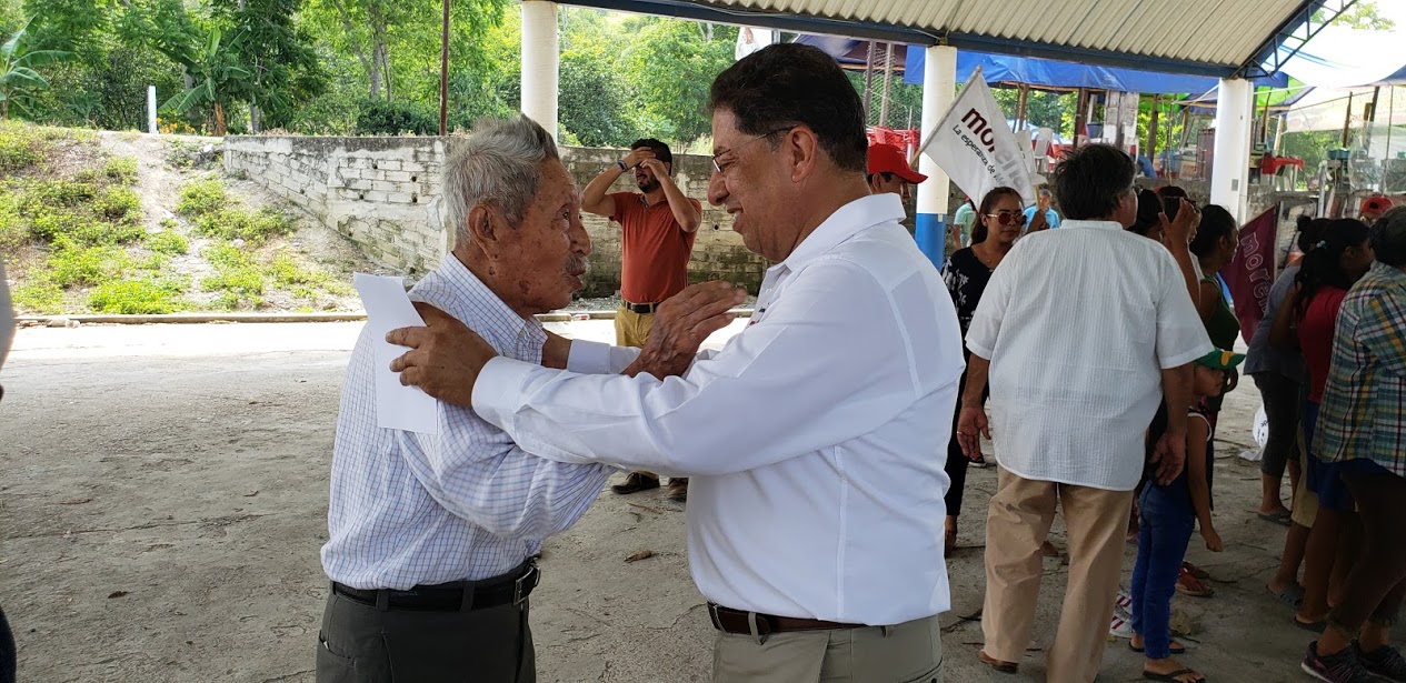 Me comprometo a devolver la voz al distrito 3: Pozos Castro