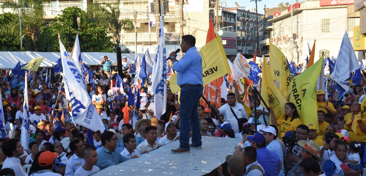 Seguiremos el cambio junto a Miguel Ángel Yunes Márquez: Clemente Campos