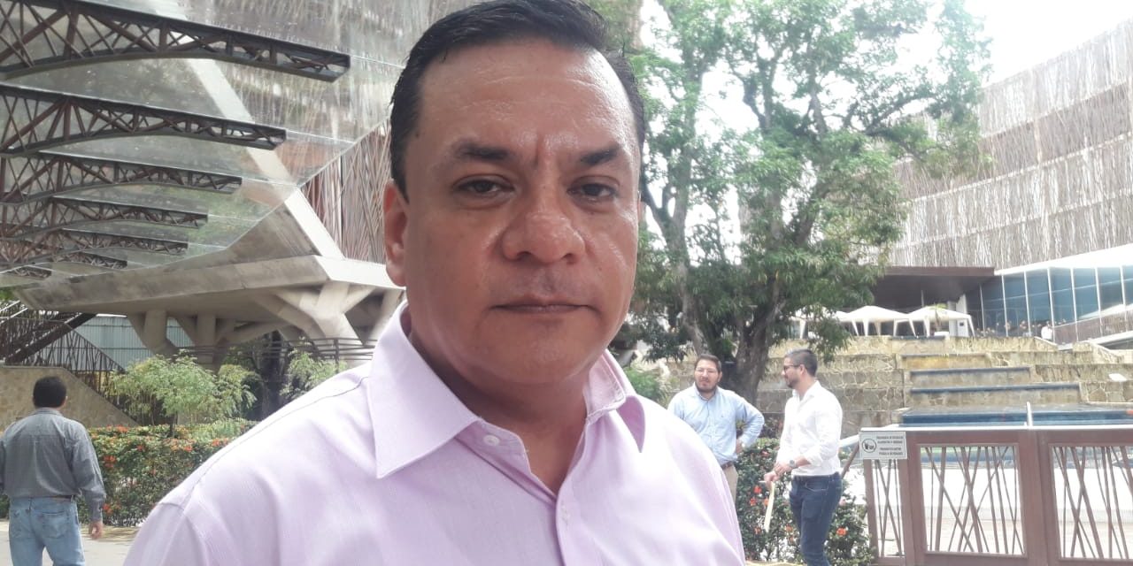 La barra de abogados pide que se vaya Winckler