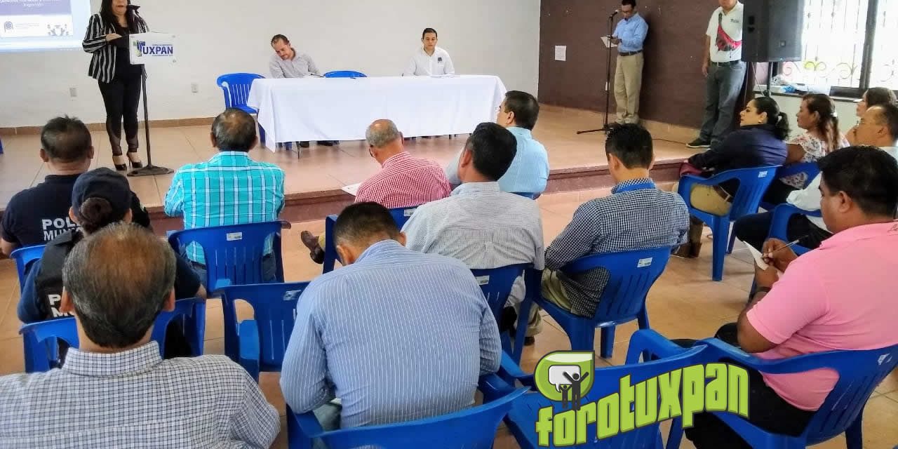 Imparten curso a funcionarios públicos sobre “Derechos humanos y libertad de expresión”