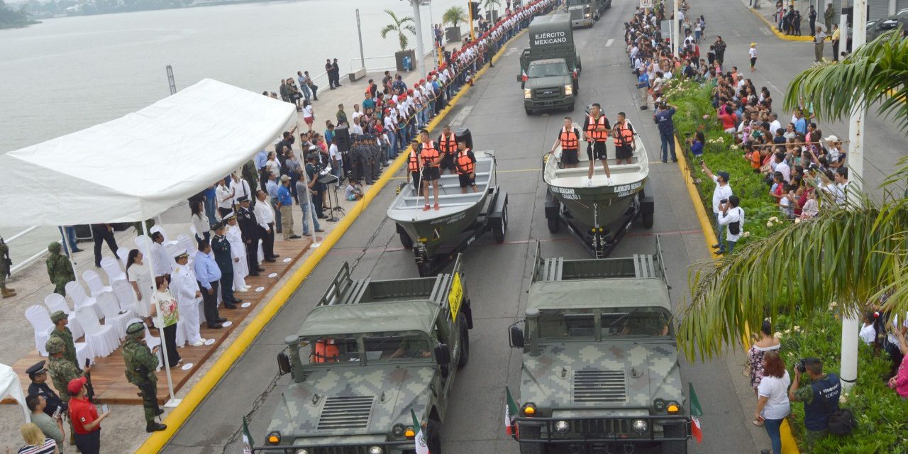Gran desfile cívico-militar con más de 2 mil 700 participantes