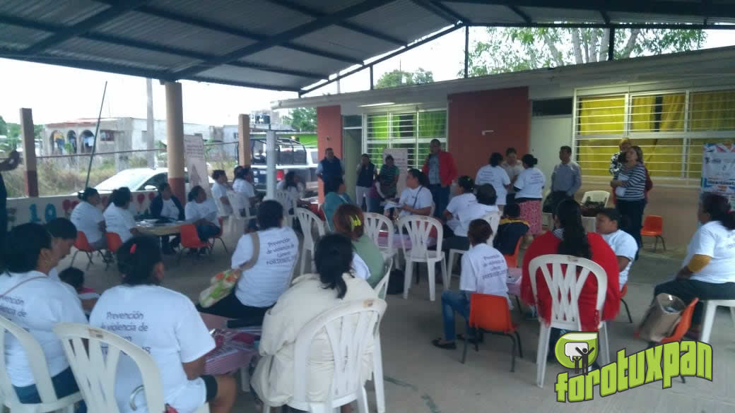Capacitación en Materia de Derechos Humanos a Mujeres
