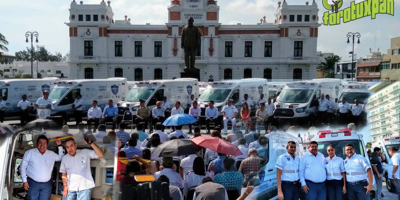 Gobernador Yunes entrega Ambulancia a Presidente de Tuxpan