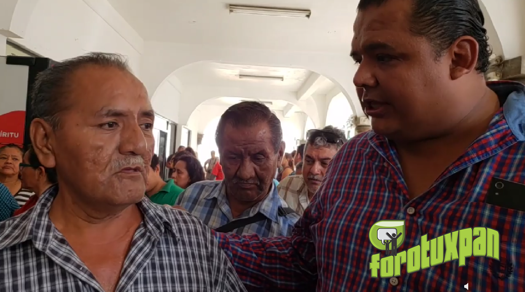 Manifestación de Locatarios del Mercado Héroes del 47 en Comercio