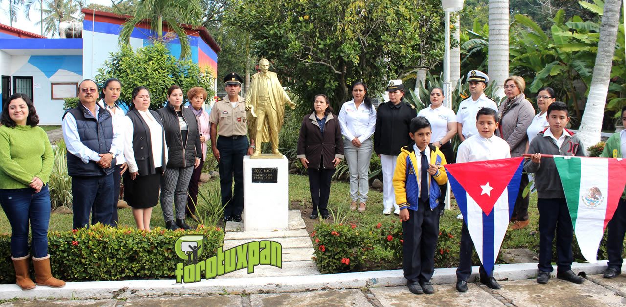 Emotivo homenaje a José Martí