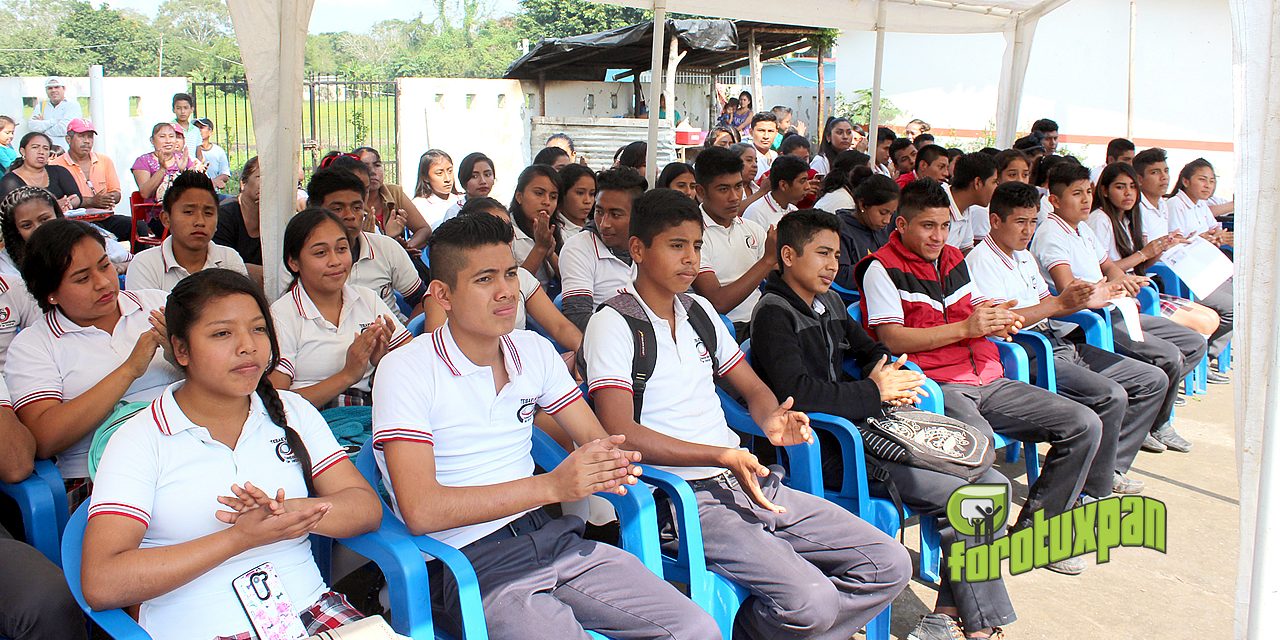 Toño Aguilar apostando firmemente a la educación