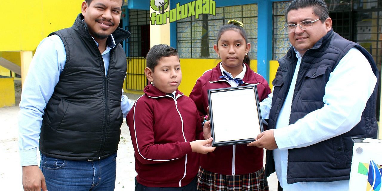 Constancia de Posesión para primaria “José Fernández Gómez”