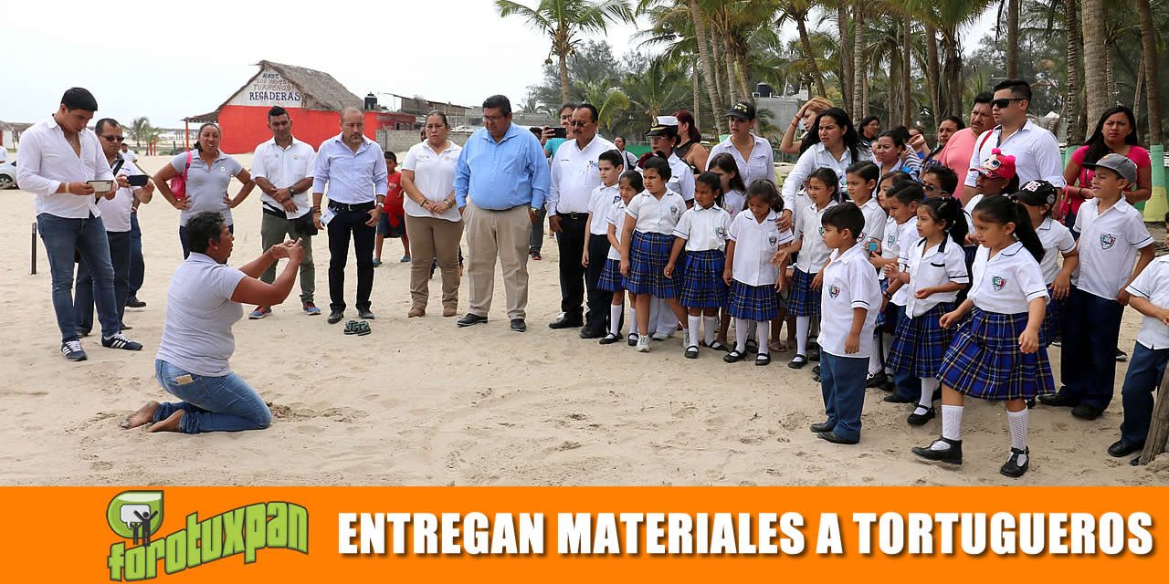 Entrega de materiales a campamentos tortugueros