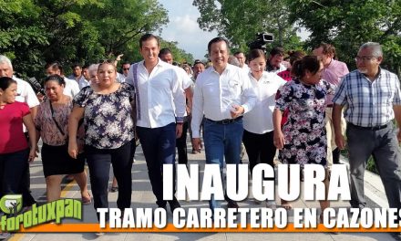 INAUGURA EL GOBERNADOR TRAMO CARRETERO DEL MUNICIPIO DE CAZONES