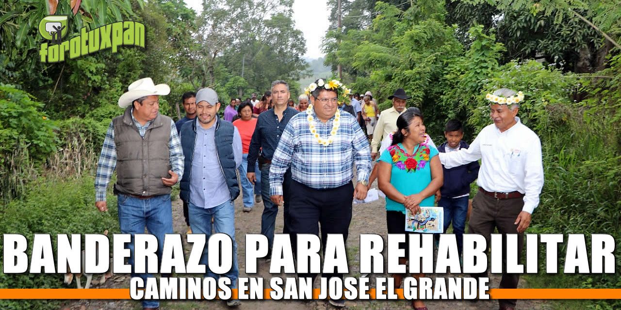 Banderazo para rehabilitación de caminos y construcción de baños ecológicos