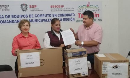 Tamiahua: Entrega de Equipos de Cómputo para municipios de Veracruz Norte