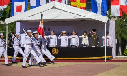 Pueblo y gobierno de Tuxpan brindan reconocimiento a la Armada de México con la entrega de un Obelisco y un parque denominado “23 de Noviembre”