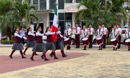 Realizan acto cívico en conmemoración del Aniversario de la Revolución Mexicana