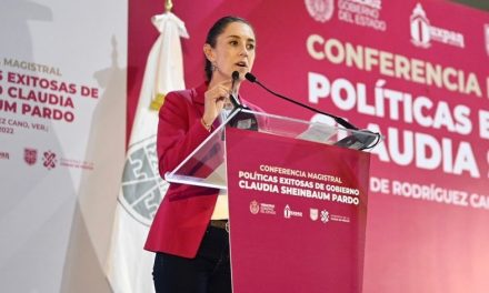 Claudia Sheinbaum disertó su conferencia magistral “Políticas Públicas Exitosas” ante Miles de norveracruzanos