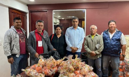 Tamiahua: Entrega de bolsas de dulces a la Puntilla