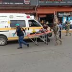 Noticia de la mujer apuñalada en el cuello