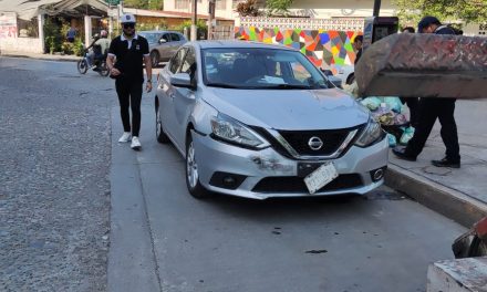 Automóviles colisionan en Tuxpan sin consecuencias graves