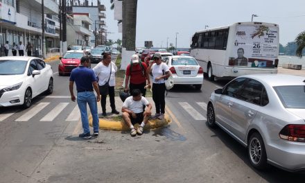 Policía busca al responsable de accidente en bulevar Jesús Reyes Heroles