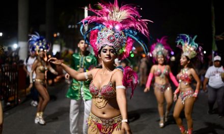 Exitoso y multitudinario Segundo Desfile del Carnaval Tuxpan 2023