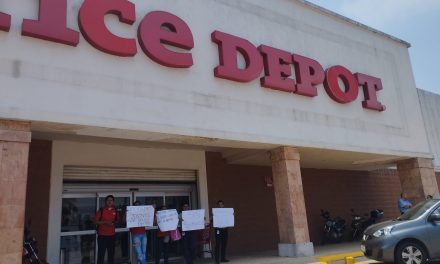 Empleados de Office Depot Tuxpan denuncian injusticias salariales y maltrato laboral