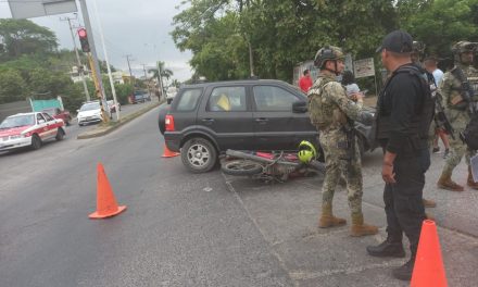 Motociclista irresponsable provoca colisión con automóvil en Tuxpan